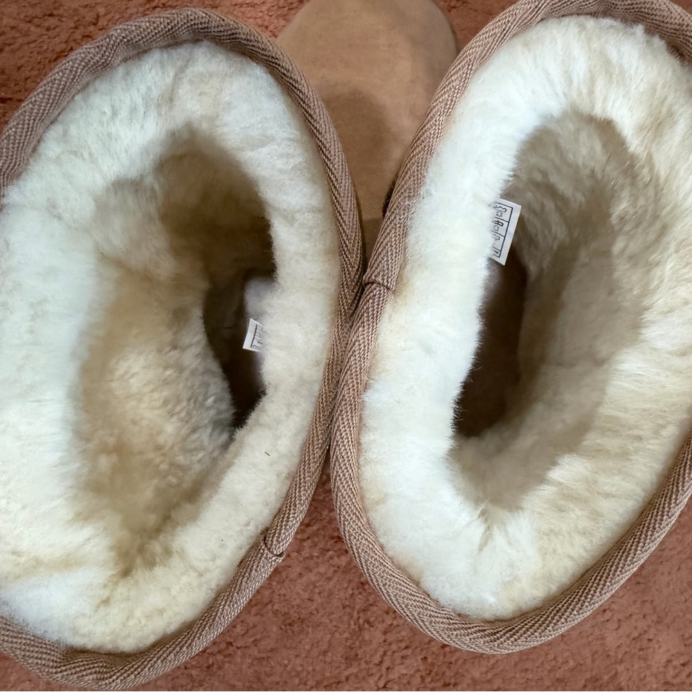 UGG Classic Short Boots, Size 10 - Picture 5 of 6